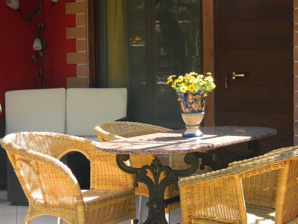 Country house Country Apartments Castel di Decima