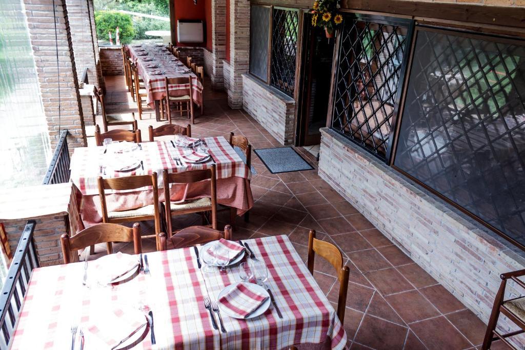 Country house Country Apartments Castel di Decima